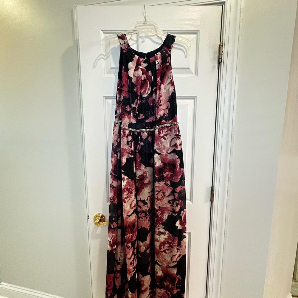 SLNY Floral Maxi Dress - Black and Pink